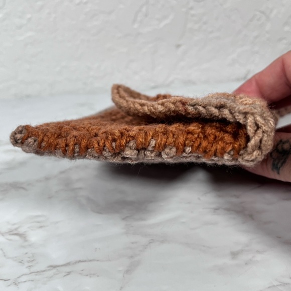 Brown Crochet Mini Wristlet Clutch - Picture 4 of 8